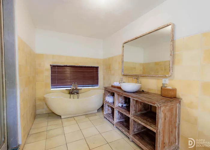 Hotel Tanta Escape 3*